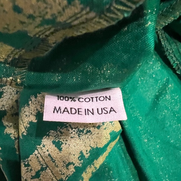 Smiling Button Dress - Picture 7 of 8